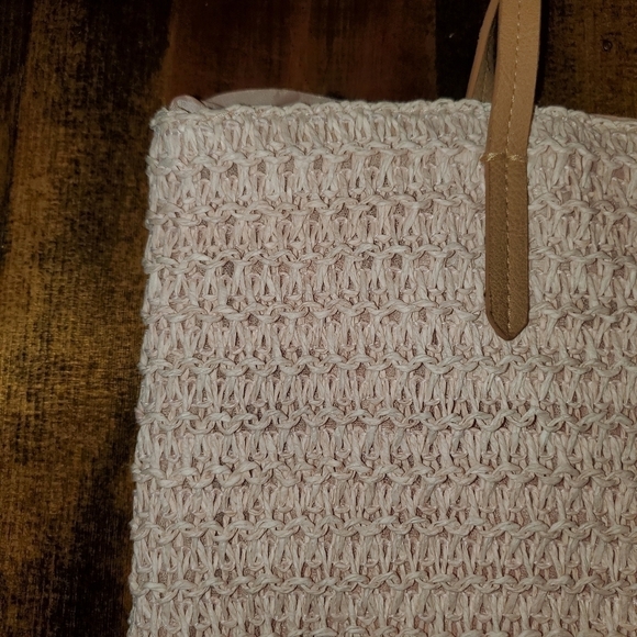 Pink Woven Tote Bag Purse with Pink Lining - NEW - Picture 7 of 12